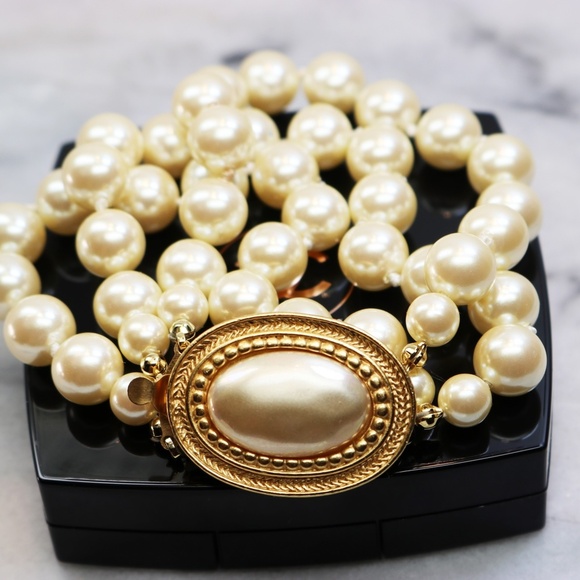 Vintage Carolee 3-Strand 9mm Pearl Bracelet - Picture 11 of 15